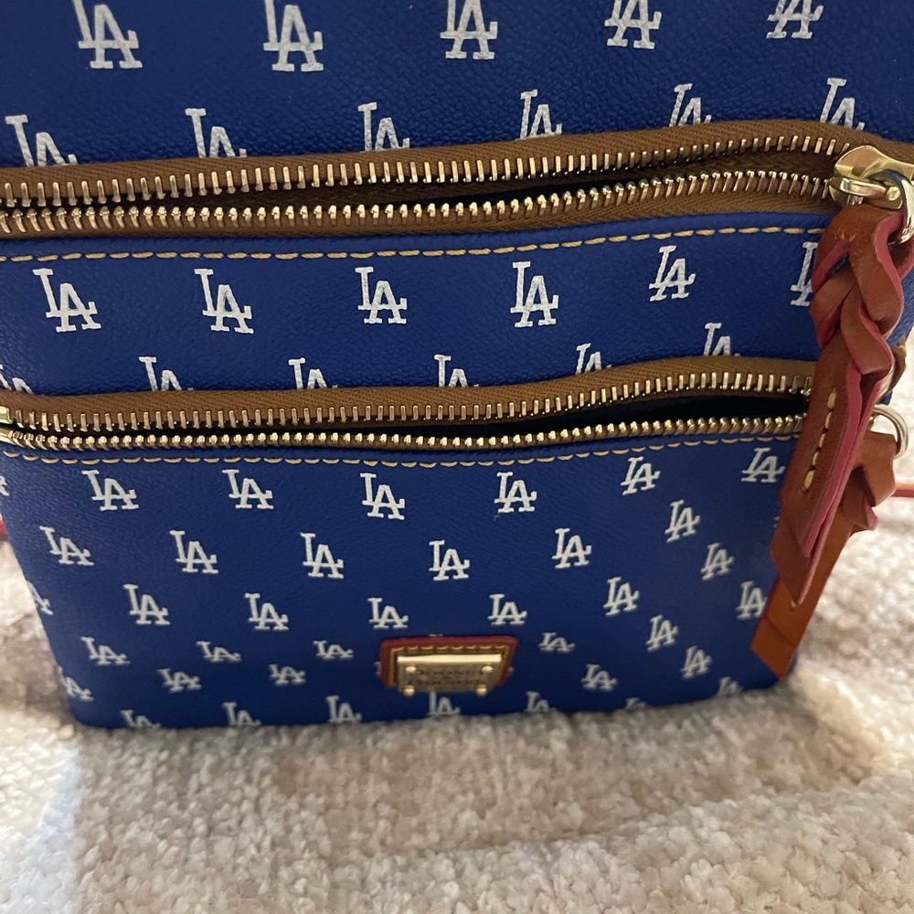 Dooney & Bourke Los Angeles Dodgers Bag - Picture 7 of 9